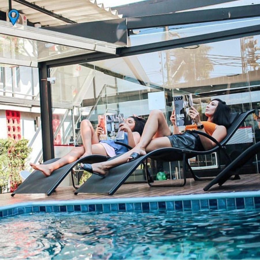 Living Aparthotel