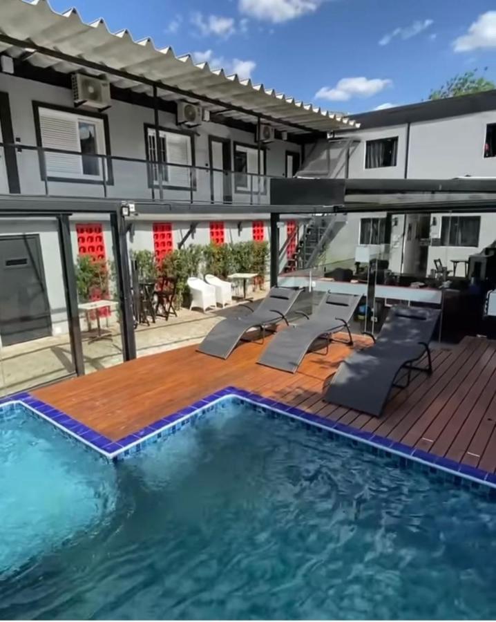 Living Aparthotel