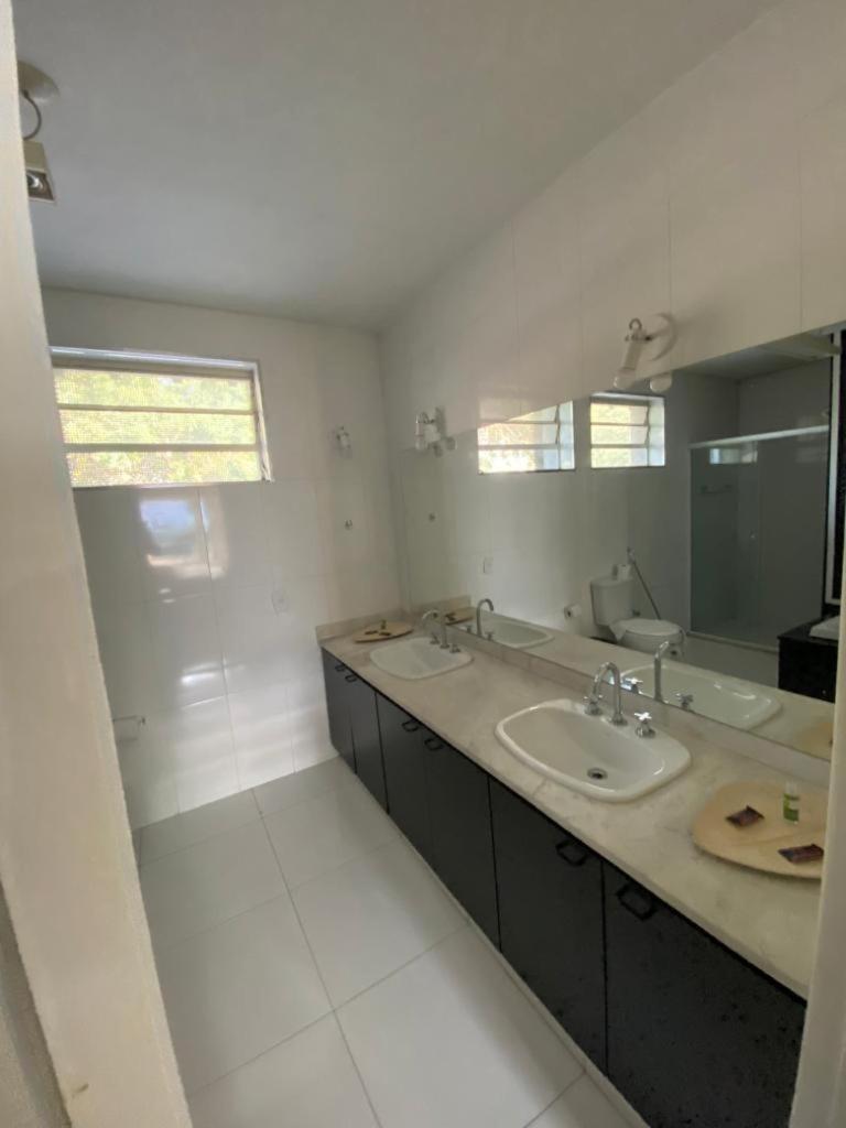 Living Aparthotel